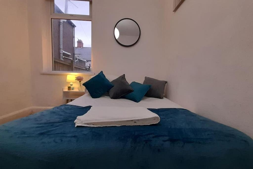 Spacious 4 Bedroom, Free Netflix, Central Location Cardiff Dış mekan fotoğraf